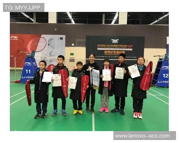 武汉羽毛球队在世界杯预选赛中的默契配合与战术分析