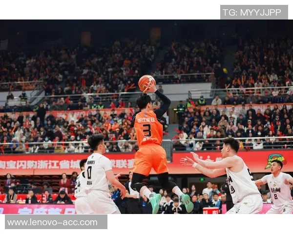 杭州篮球队状态变革引发热议球迷期待新赛季的精彩表现与突破 杭州篮球队状态变革引发热议球迷期待新赛季的精彩表现与突破